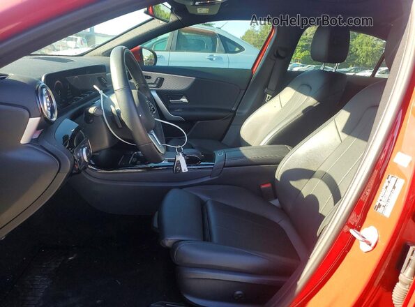 WDD3G4EB1LW038760 2020 MERCEDES-BENZ A Red Vista interior delantera