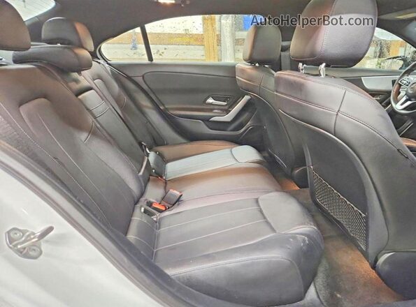WDD3G4EB2KW033629 2019 MERCEDES-BENZ A White Вид задніх сидінь