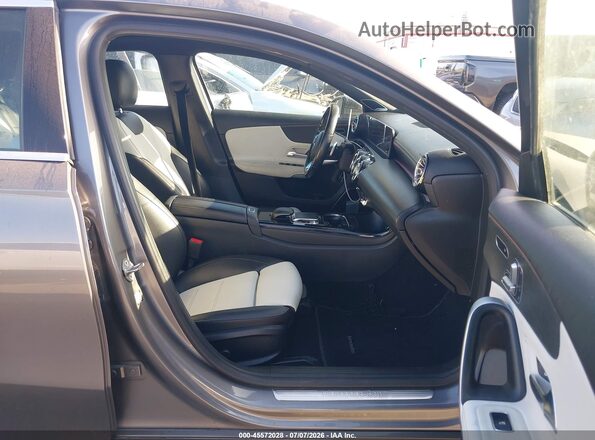 WDD3G4EB3KW006374 2019 MERCEDES-BENZ A 220 Gray Սալոնի դիմացի տեսք