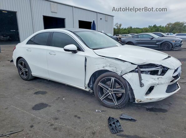 WDD3G4EB3KW024888 2019 MERCEDES-BENZ A Белый Передняя правая четверть