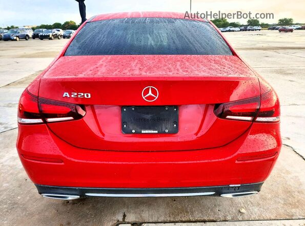 WDD3G4EB3KW025104 2019 MERCEDES-BENZ A Красный Вид сзади