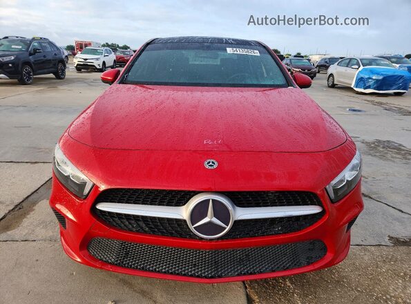 WDD3G4EB3KW025104 2019 MERCEDES-BENZ A Красный Вид спереди