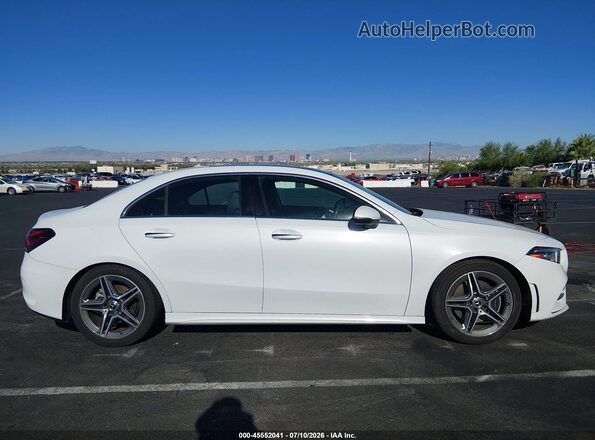 WDD3G4EB6KW033911 2019 MERCEDES-BENZ A 220 Белый Панорамный вид салона 360°