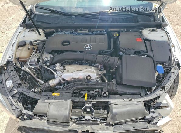 WDD3G4EBXKW021826 2019 MERCEDES-BENZ A White Widok wnętrza z tyłu