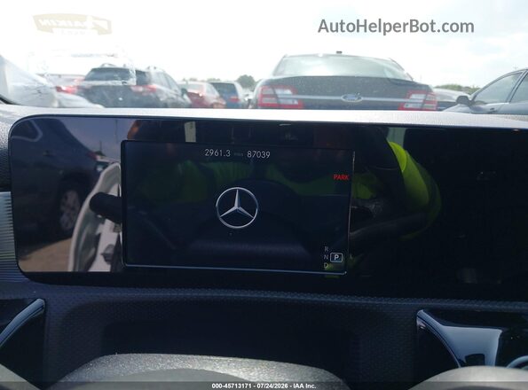WDD3G4EBXKW035449 2019 MERCEDES-BENZ A 220 White Vista de los asientos traseros