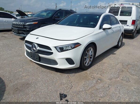 WDD3G4EBXKW035449 2019 MERCEDES-BENZ A 220 White Vista tres cuartos delantera izquierda