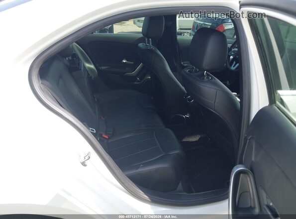 WDD3G4EBXKW035449 2019 MERCEDES-BENZ A 220 White Vista de la etiqueta del VIN