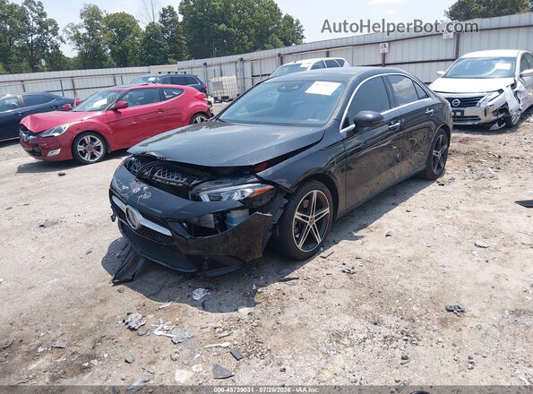 WDD3G4FB5KW014295 2019 MERCEDES-BENZ A 220 Черный Передняя левая четверть