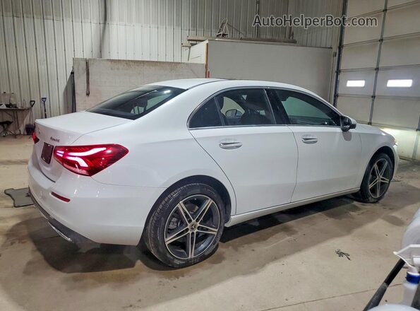 WDD3G4FB8KW024237 2019 MERCEDES-BENZ A White Rear right