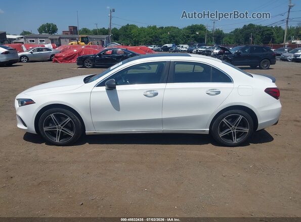 WDD3G4FBXKW017872 2019 MERCEDES-BENZ A 220 White სალონის 360-გრადუსიანი ხედი