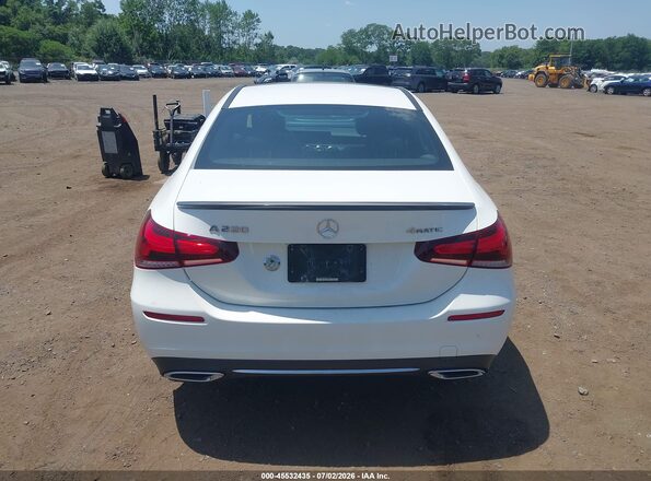 WDD3G4FBXKW017872 2019 MERCEDES-BENZ A 220 White 