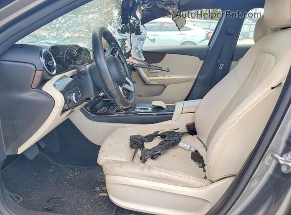 WDD3G4FBXKW025471 2019 MERCEDES-BENZ A Пожар Вид салона спереди