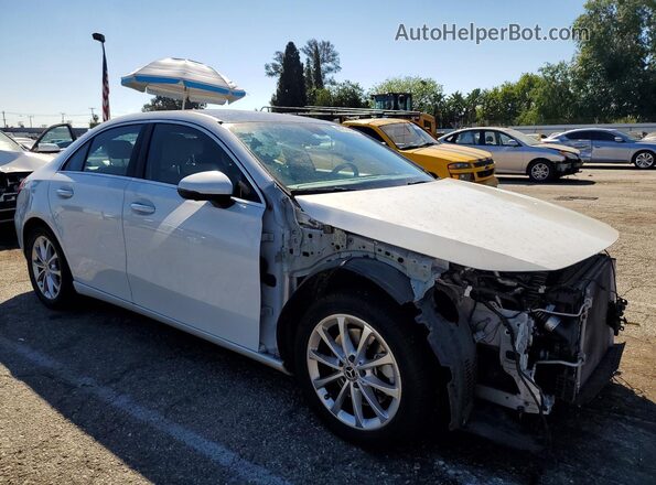 WDD3G4FBXKW031786 2019 MERCEDES-BENZ A Белый Передняя правая четверть