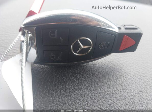 WDDHF5KB4GB301310 2016 MERCEDES-BENZ E-CLASS Blue Առջևի վահանակի տեսք