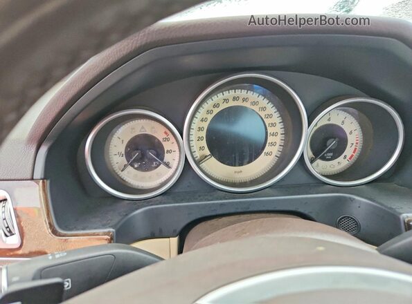 WDDHF8JB9GB190482 2016 MERCEDES-BENZ E Black ხელსაწყოთა პანელის ხედი