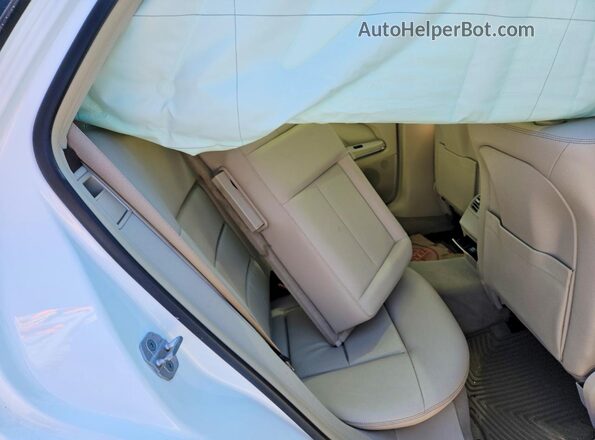WDDHH8JB7GB193908 2016 MERCEDES-BENZ E White Rear seats view
