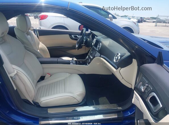 WDDJK7DA4HF045113 2017 MERCEDES-BENZ SL 550 Blue Вид салону спереду