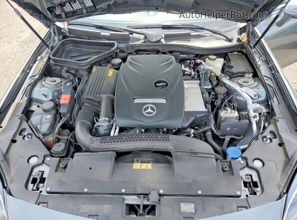WDDPK3JA1LF167010 2020 MERCEDES-BENZ SLC Gray Rear interior view