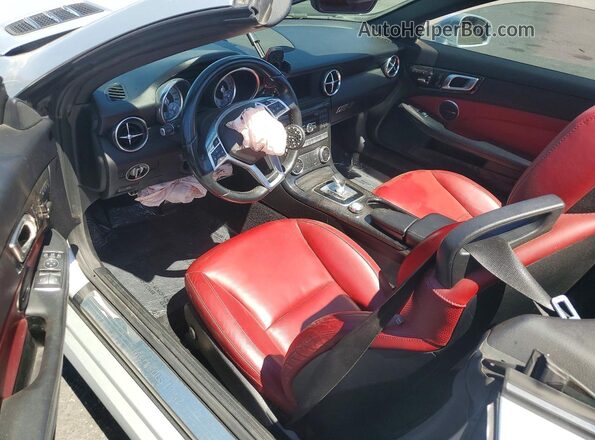 WDDPK3JA4GF123010 2016 MERCEDES-BENZ SLK Gray Dashboard view