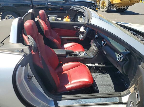 WDDPK3JA4GF123010 2016 MERCEDES-BENZ SLK Gray Rear seats view