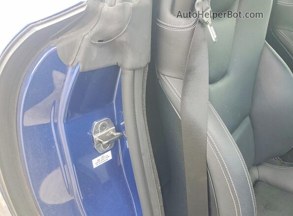 WDDPK3JA8HF127014 2017 MERCEDES-BENZ SLC Blue უკანა სავარძლების ხედი