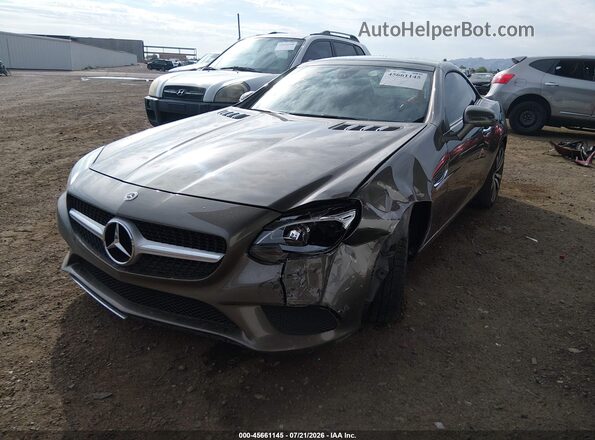 WDDPK3JA8JF150704 2018 MERCEDES-BENZ SLC 300 Gray წინა მარცხენა ხედი სამი მეოთხედიდან