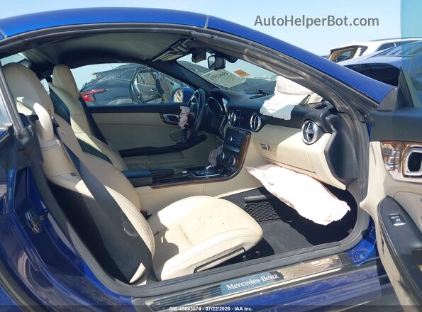 WDDPK3JAXHF128598 2017 MERCEDES-BENZ SLC 300 Синий Вид салона спереди