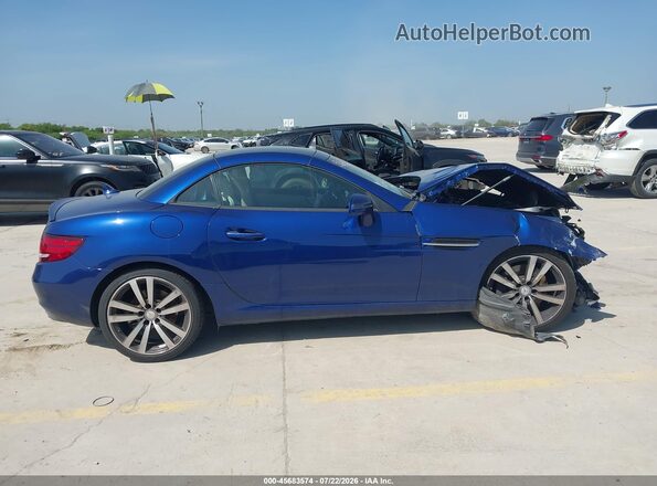 WDDPK3JAXHF128598 2017 MERCEDES-BENZ SLC 300 Синий Панорамный вид салона 360°