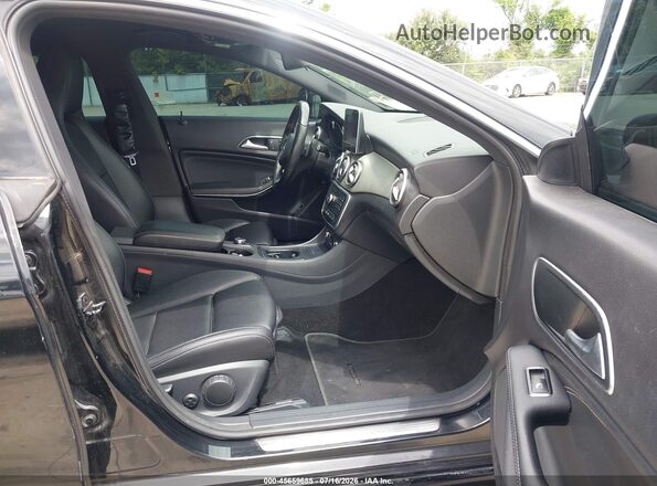 WDDSJ4EB0GN378586 2016 MERCEDES-BENZ CLA 250 Black Widok wnętrza z przodu