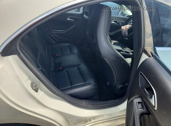 WDDSJ4EB0HN401091 2017 MERCEDES-BENZ CLA-CLASS White Vista de los asientos traseros