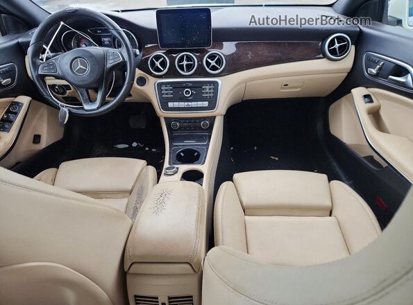 WDDSJ4EB0JN525626 2018 MERCEDES-BENZ CLA-CLASS White Vista del salpicadero