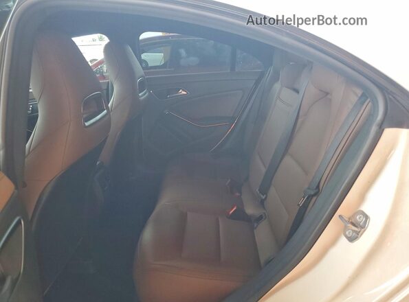 WDDSJ4EB0KN734592 2019 MERCEDES-BENZ CLA-CLASS White Հետևի նստատեղերի տեսք