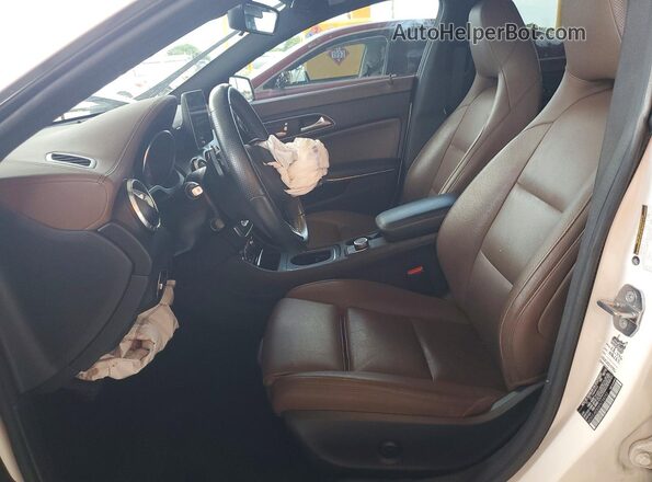 WDDSJ4EB0KN734592 2019 MERCEDES-BENZ CLA-CLASS White Սալոնի դիմացի տեսք
