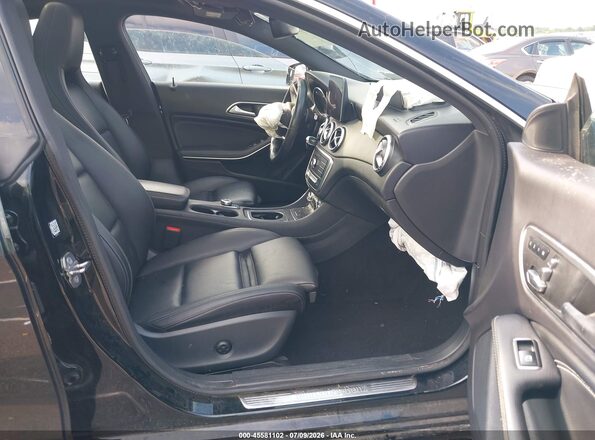 WDDSJ4EB0KN775806 2019 MERCEDES-BENZ CLA 250 Black Սալոնի դիմացի տեսք