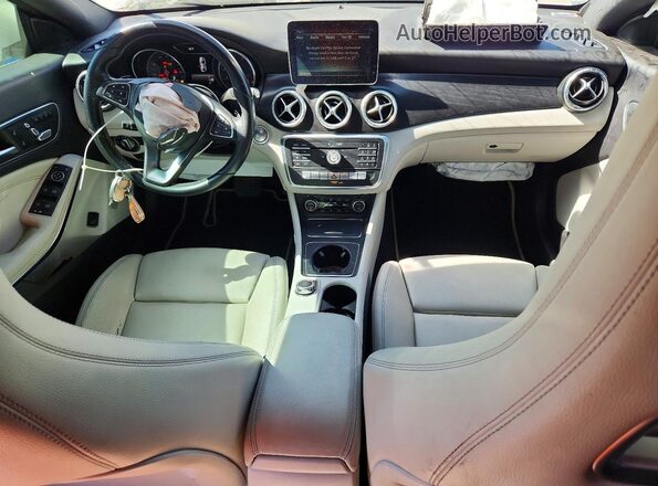WDDSJ4EB1JN585267 2018 MERCEDES-BENZ CLA-CLASS Белый Вид панели приборов