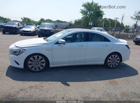 WDDSJ4EB1JN696112 2018 MERCEDES-BENZ CLA 250 White 360 interior view