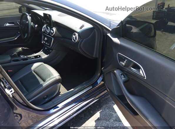WDDSJ4EB2JN528995 2018 MERCEDES-BENZ CLA 250 Blue Սալոնի դիմացի տեսք