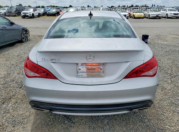 WDDSJ4EB2JN538118 2018 MERCEDES-BENZ CLA-CLASS Silver უკანა ხედი