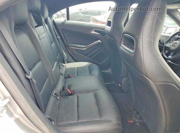 WDDSJ4EB2JN538118 2018 MERCEDES-BENZ CLA-CLASS Silver უკანა სავარძლების ხედი