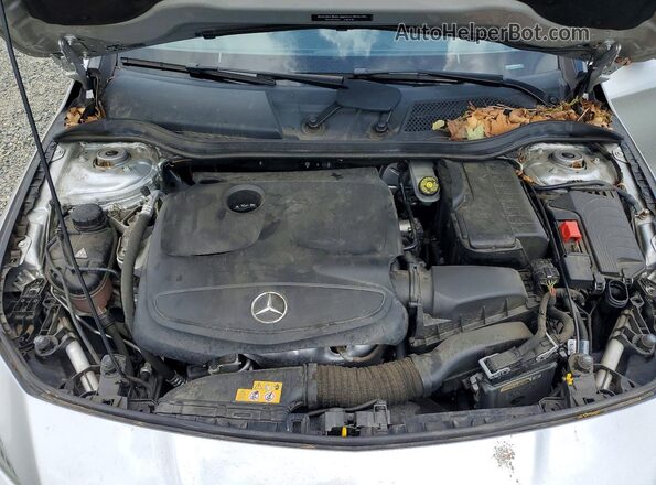 WDDSJ4EB2JN538118 2018 MERCEDES-BENZ CLA-CLASS Silver უკანა სალონის ხედი