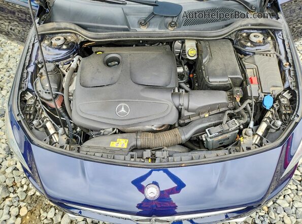 WDDSJ4EB3JN517746 2018 MERCEDES-BENZ CLA-CLASS Blue Vista interior trasera