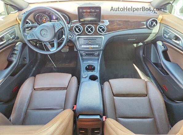WDDSJ4EB3JN604062 2018 MERCEDES-BENZ CLA-CLASS White Առջևի վահանակի տեսք