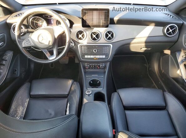 WDDSJ4EB3JN671096 2018 MERCEDES-BENZ CLA-CLASS Black Dashboard view