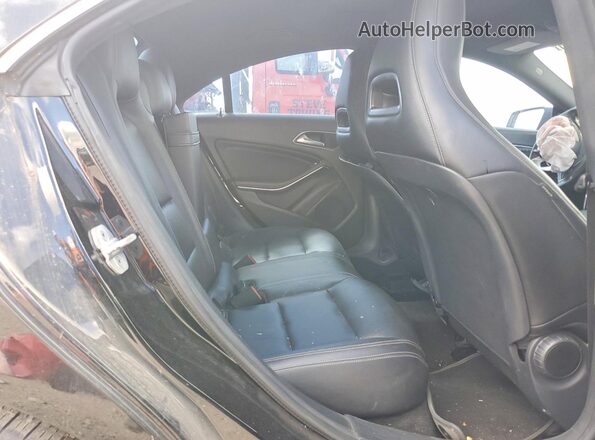 WDDSJ4EB4GN322246 2016 MERCEDES-BENZ CLA-CLASS Black Widok tylnych siedzeń