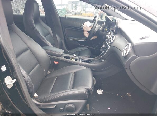 WDDSJ4EB4HN399961 2017 MERCEDES-BENZ CLA 250 Black Widok wnętrza z przodu