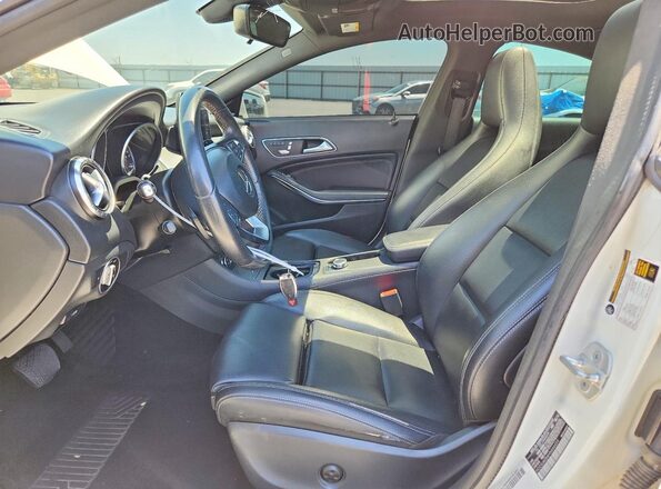 WDDSJ4EB4HN444459 2017 MERCEDES-BENZ CLA-CLASS White Вид салону спереду