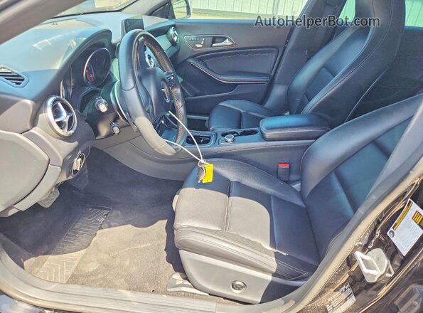 WDDSJ4EB4JN536077 2018 MERCEDES-BENZ CLA-CLASS Black წინა სალონის ხედი