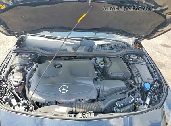 WDDSJ4EB4JN562677 2018 MERCEDES-BENZ CLA-CLASS Black Սալոնի հետևի տեսք