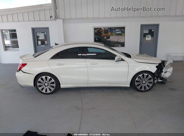 WDDSJ4EB5HN481004 2017 MERCEDES-BENZ CLA 250 White Rear interior view