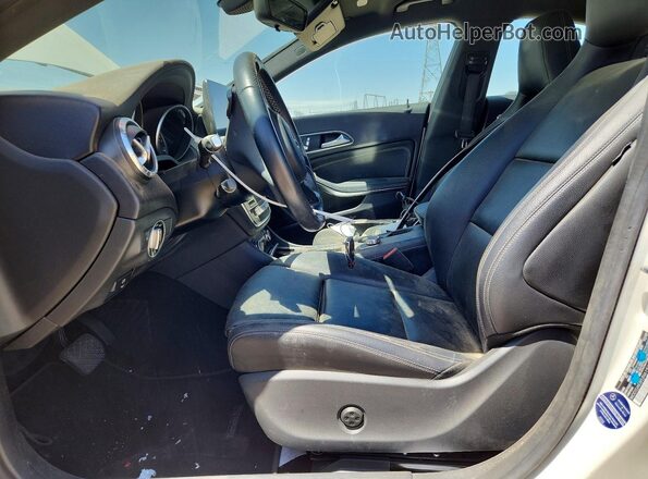 WDDSJ4EB5JN619307 2018 MERCEDES-BENZ CLA-CLASS White Front interior view
